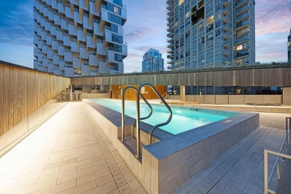5702 1480 Howe Street, Vancouver, BC, Vancouver — Apartment/Condo for sale