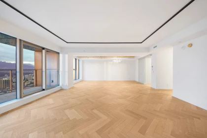 Entry Foyer Photo of 5702 1480 Howe Street, Vancouver, BC