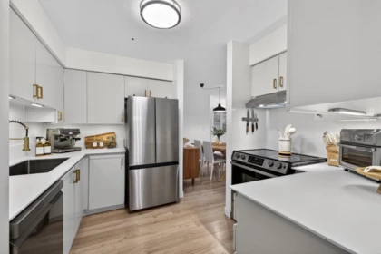 Kitchen Photo of 101 1689 E 4th Avenue, Vancouver, BC