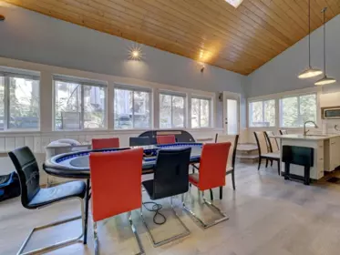 Garage Interior Photo of 9168 Sunshine Coast Highway, Halfmoon Bay, BC