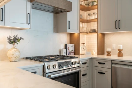 Kitchen Island Photo of 2 4569 Arthur Drive, Delta, BC