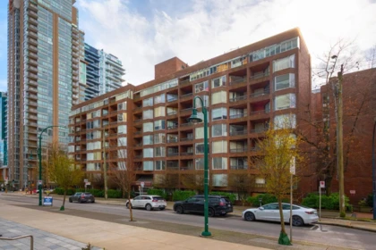 211 950 Drake Street, Vancouver, BC, Vancouver — Apartment/Condo for sale