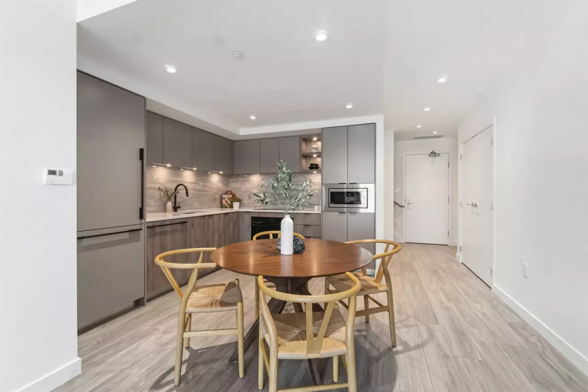 Family Room Photo of TH 109 755 Harbourside Drive, North Vancouver, BC