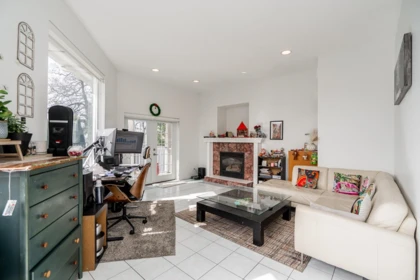 Hallway Photo of 397 Delta Avenue, Burnaby, BC