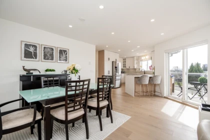 Kitchen Island Photo of 397 Delta Avenue, Burnaby, BC