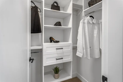 Guest Bathroom Photo of 3 6162 138 Street, Surrey, BC