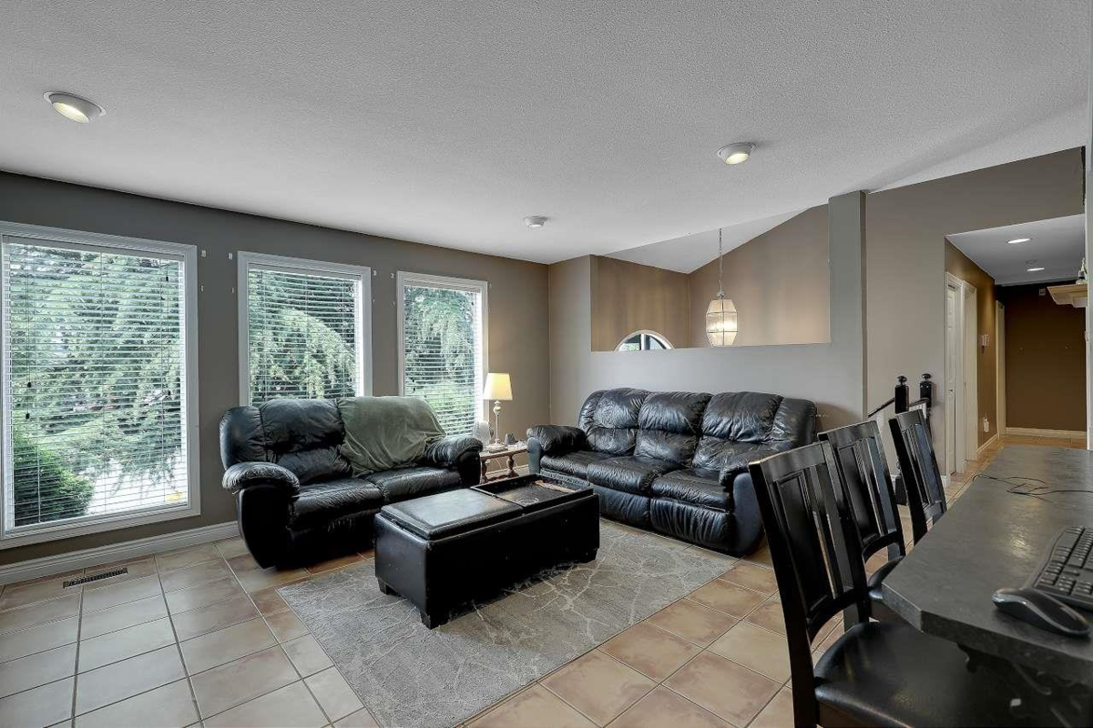 Living Room Photo of 9230 212b Street, Langley, BC