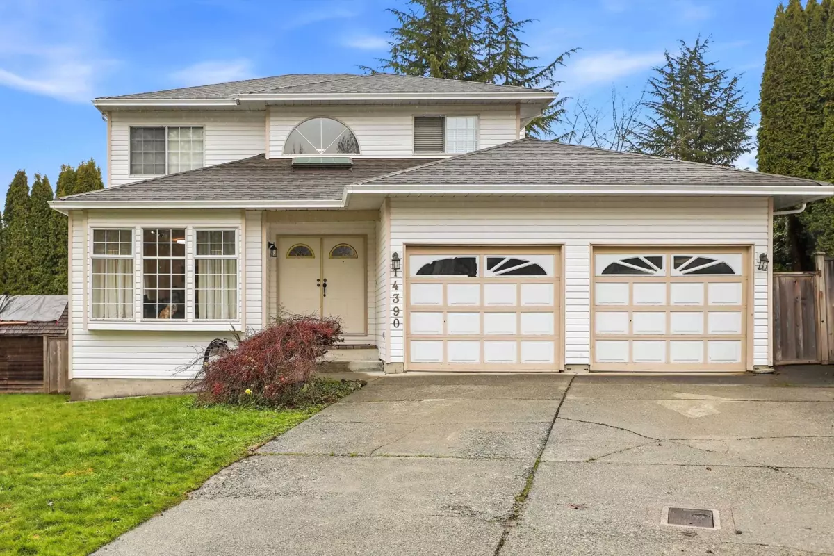 Family Room Photo of 14390 78 Avenue, Surrey, BC
