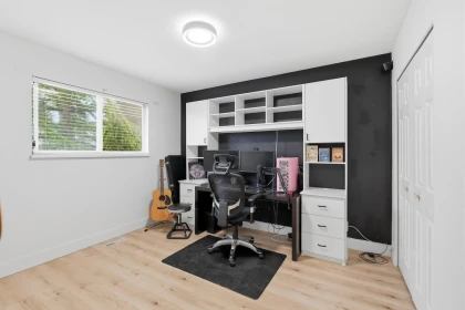 Mudroom Photo of 14390 78 Avenue, Surrey, BC