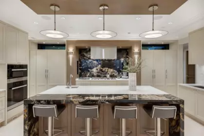 Kitchen Island Photo of 1525 Vinson Creek Road, West Vancouver, BC