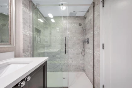 Powder Room Photo of 796 W 15th Avenue, Vancouver, BC