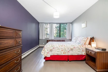 Guest Bathroom Photo of 303 2060 Bellwood Avenue, Burnaby, BC