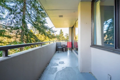 Hallway Photo of 303 2060 Bellwood Avenue, Burnaby, BC