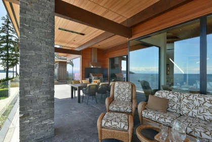 Entry Foyer Photo of 6021 Silverstone Lane, Sechelt, BC