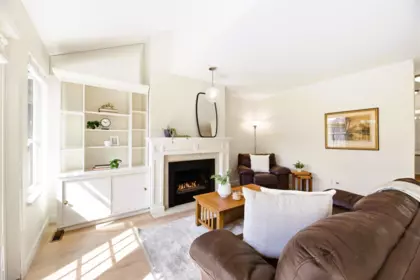Kitchen Photo of 103 10538 153 Street, Surrey, BC
