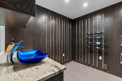 Guest Bathroom Photo of 2052 Inglewood Avenue, West Vancouver, BC