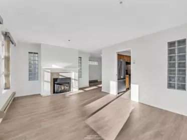 Kitchen Photo of 202 966 W 14th Avenue, Vancouver, BC