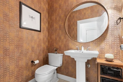 Guest Bathroom Photo of 10519 Modesto Place, Delta, BC