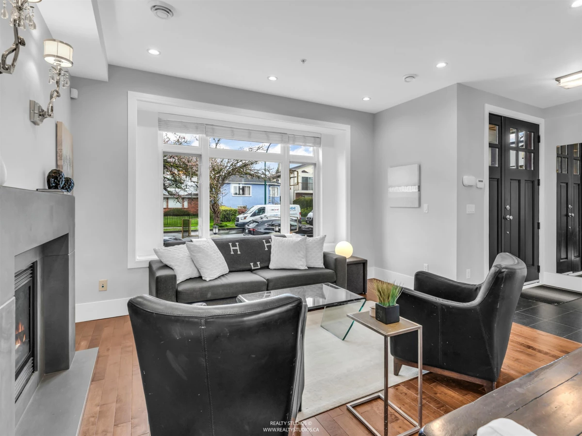 Living Room Photo of 66 E 57th Avenue, Vancouver, BC