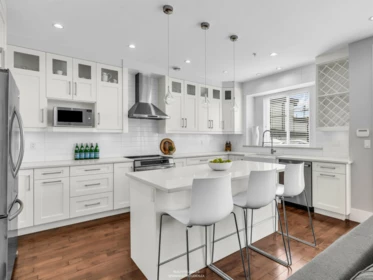 Breakfast Nook Photo of 66 E 57th Avenue, Vancouver, BC
