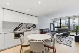 410 135 E 13th Street, North Vancouver, BC