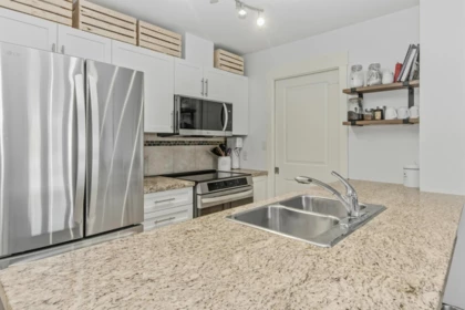 217 1211 Village Green Way, Squamish, BC, Squamish — Apartment/Condo for sale