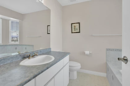 Laundry Room Photo of 12015 100a Avenue, Surrey, BC
