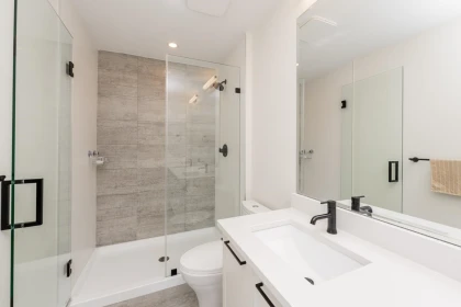 Guest Bathroom Photo of 11 20134 81a Avenue, Langley, BC