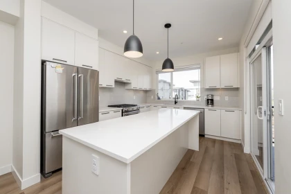 Kitchen Island Photo of 11 20134 81a Avenue, Langley, BC