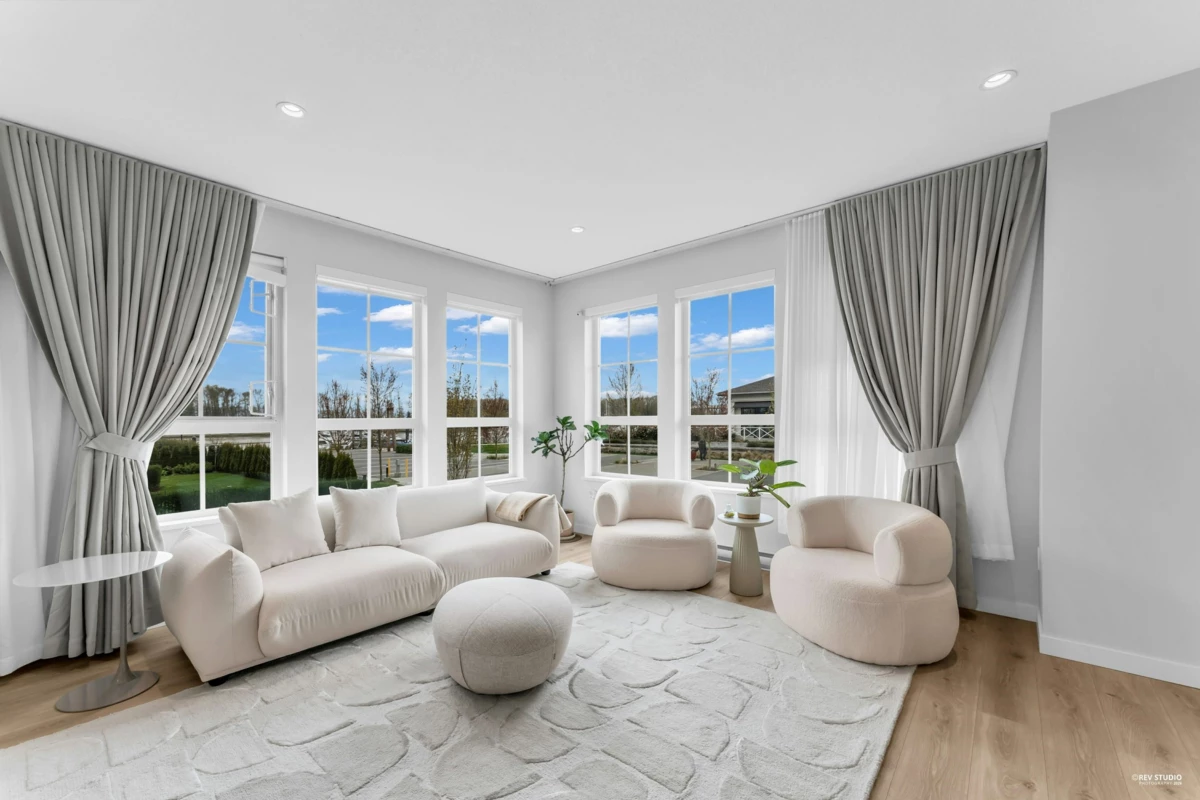 Living Room Photo of 103 5311 Admiral Way, Delta, BC