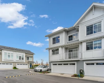 Community Amenities Photo (Clubhouse) of 103 5311 Admiral Way, Delta, BC