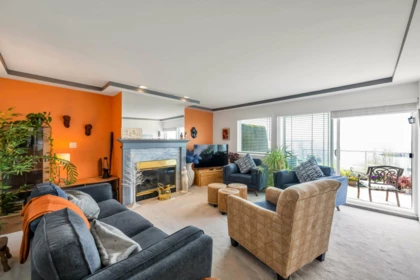 Breakfast Nook Photo of 105 15165 Marine Drive, White Rock, BC