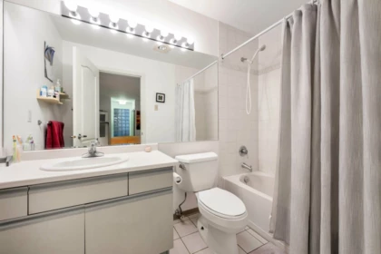 Hallway Photo of 105 15165 Marine Drive, White Rock, BC