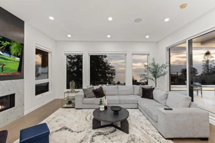 Office / Den Photo of 13169 Marine Drive, Surrey, BC