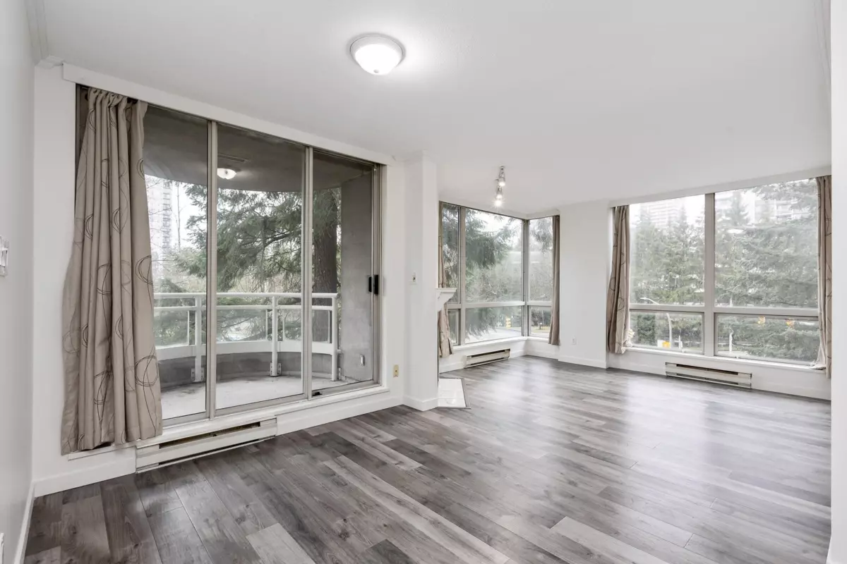 Family Room Photo of 505 9603 Manchester Drive, Burnaby, BC