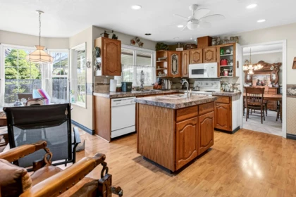 Breakfast Nook Photo of 15467 Kildare Drive, Surrey, BC