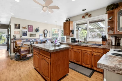 Kitchen Island Photo of 15467 Kildare Drive, Surrey, BC