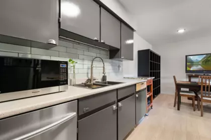 Kitchen Photo of 312 45598 Mcintosh Drive, Chilliwack, BC