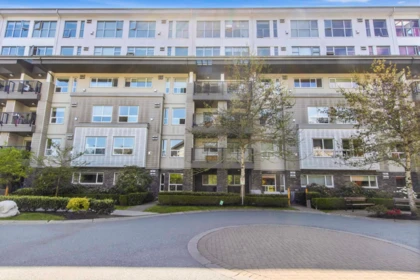 203 1212 Main Street, Squamish, BC, Squamish — Apartment/Condo for sale