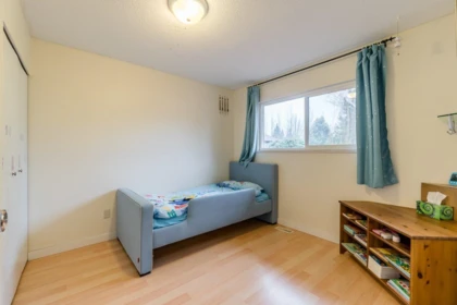 Bedroom 4 Photo of 14928 93a Avenue, Surrey, BC
