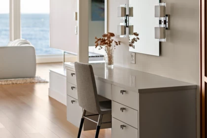 Basement Recreation Room Photo of 14501 Marine Drive, White Rock, BC