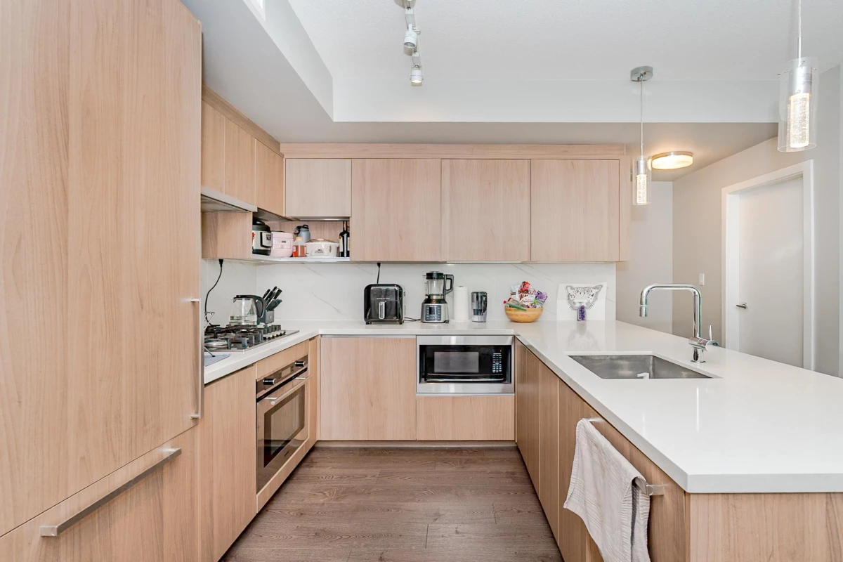 Dining Area Photo of 330 9333 Tomicki Avenue, Richmond, BC