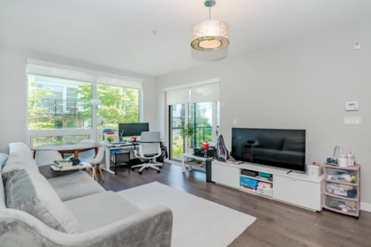 Kitchen Island Photo of 330 9333 Tomicki Avenue, Richmond, BC