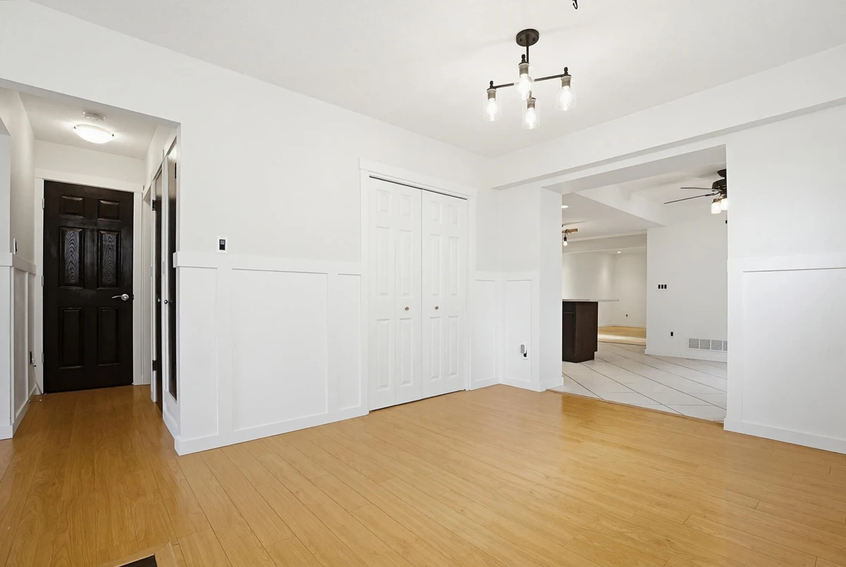 Dining Area Photo of 32921 3rd Avenue, Mission, BC
