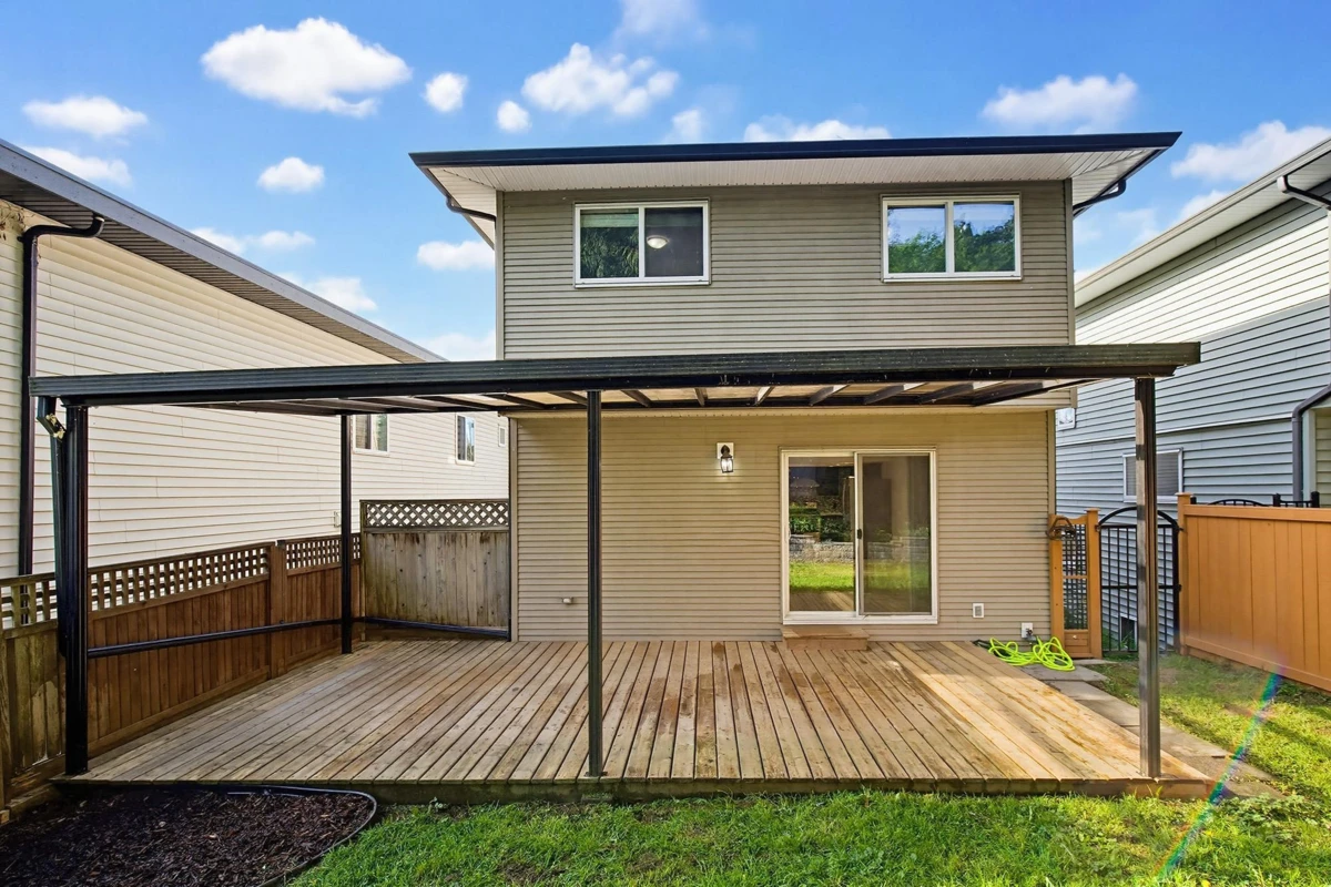 Exterior Rear Photo of 32921 3rd Avenue, Mission, BC
