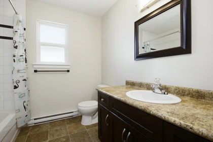 Hallway Photo of 32921 3rd Avenue, Mission, BC