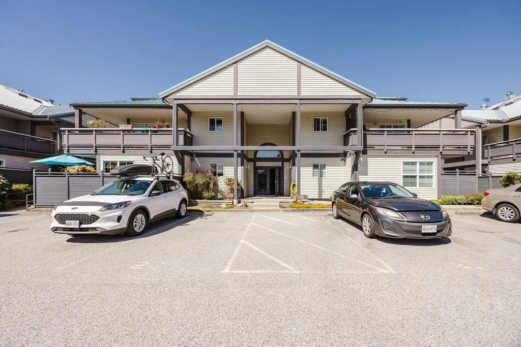 Exterior Rear Photo of 17 689 Park Road, Gibsons, BC