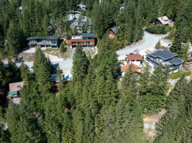Breakfast Nook Photo of 8214 Mountain View Drive, Whistler, BC