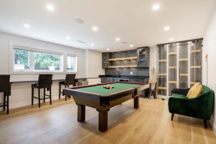 Garage Interior Photo of 13511 Marine Drive, Surrey, BC