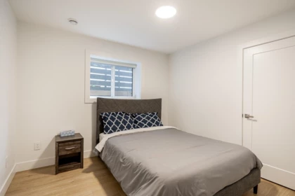 Hot Tub / Spa Photo of 13511 Marine Drive, Surrey, BC